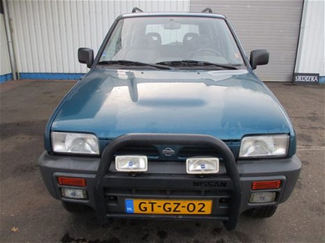 Nissan Terrano - SLX 2.4E 3DR E2 - 1