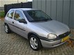 Opel Corsa - 1.2i-16V Strada Apk 7-2020 Stuurbekrachtiging - 1 - Thumbnail