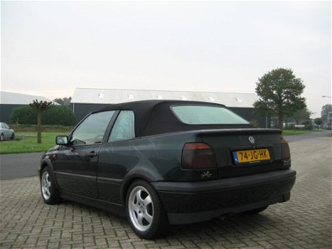 Volkswagen Golf Cabriolet - 1.8 - 1