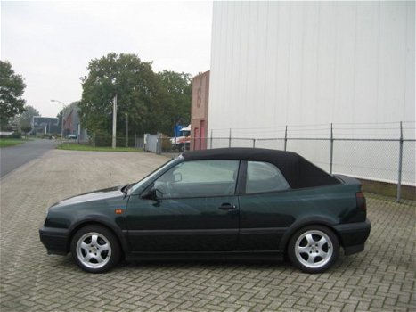 Volkswagen Golf Cabriolet - 1.8 - 1