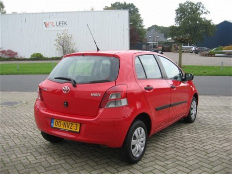 Toyota Yaris - 1.0 VVTi Acces - 1