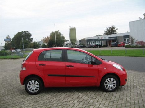 Toyota Yaris - 1.0 VVTi Acces - 1