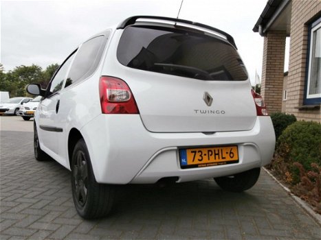 Renault Twingo - 1.2-16V Collection Zeer nette TWINGO 1.2 ECO2 AUTHENTIQUE -AIRCO- SPOILER-NAP - 1