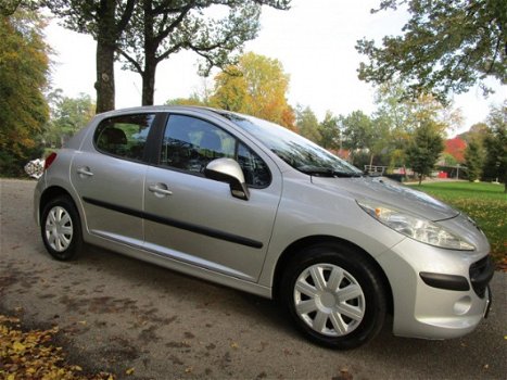 Peugeot 207 - 1.4-16V Color-line lpg g3. airco.electr.ramen.stuurbekr.deurvergrendel.5 deurs - 1