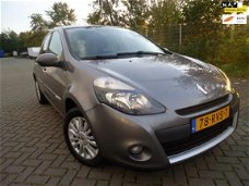 Renault Clio - 1.2 Collection - GRIJS - BWJR 2011 - 5 DEURS