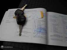 Opel Agila - 1.2-16V Temptation AIRCO APK TOT 10-2020