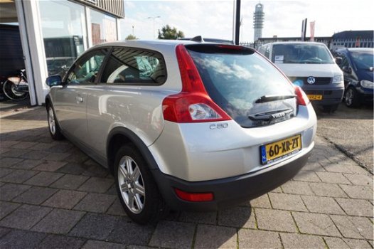 Volvo C30 - 2.0D Kinetic , 100% DEALER-ONDERHOUDEN, AIRCO, CRUISE, APK 29-06-2020, RECENT NIEUWE DIS - 1