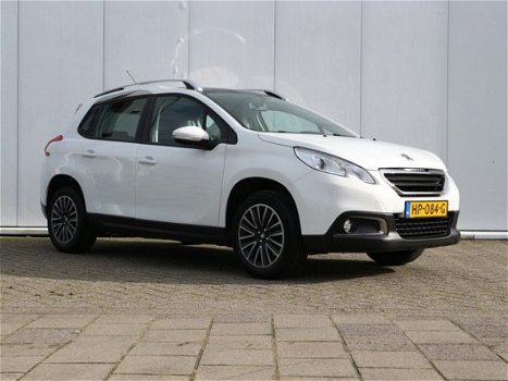 Peugeot 2008 - 1.2 82 pk automaat Active Navigatie / Airco / Cruise - 1