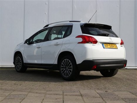 Peugeot 2008 - 1.2 82 pk automaat Active Navigatie / Airco / Cruise - 1