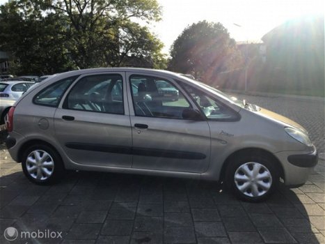 Citroën Xsara Picasso - 1.8i-16V - 1