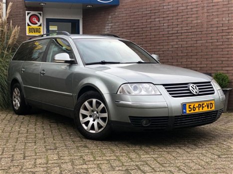 Volkswagen Passat Variant - 2.0 Airco/Cruise/PDC/Trekhaak/Goed onderhouden - 1