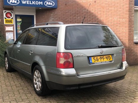 Volkswagen Passat Variant - 2.0 Airco/Cruise/PDC/Trekhaak/Goed onderhouden - 1