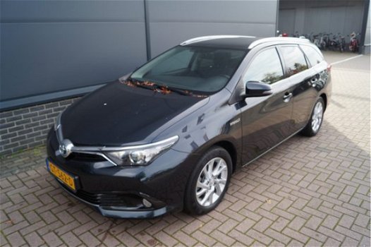 Toyota Auris Touring Sports - 1.8 Hybrid Lease l Navigatie l Trekhaak - 1