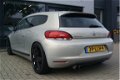 Volkswagen Scirocco - 1.4 TSI Highline >>NIEUWE MOTOR<< + LEER + NAVI + LM VELGEN - 1 - Thumbnail