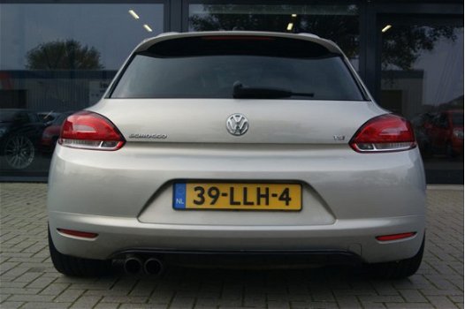 Volkswagen Scirocco - 1.4 TSI Highline >>NIEUWE MOTOR<< + LEER + NAVI + LM VELGEN - 1