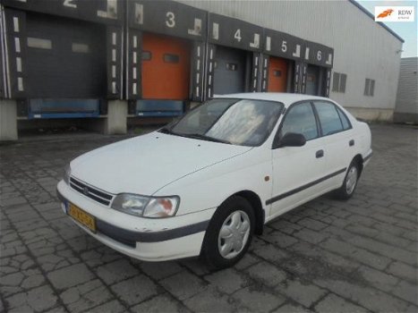 Toyota Carina E - 1.6 XLi 4-DRS SEDAN AUTOMAAT - 1