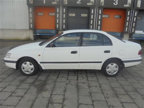 Toyota Carina E - 1.6 XLi 4-DRS SEDAN AUTOMAAT - 1