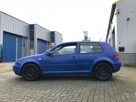 Volkswagen Golf - 2.0 Highline - 1