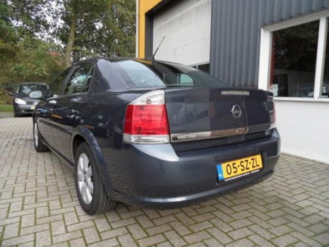 Opel Vectra - 1.8-16V Cosmo Airco NETTE AUTO - 1