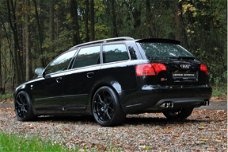 Audi A4 Avant - 4.2 V8 S4 quattro Pro Line