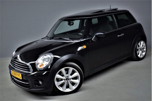 Mini Mini Cooper - 1.6i 16V 122pk Chili Pano/Xenon/Lmw/H.leer/Clima/81dkm - 1