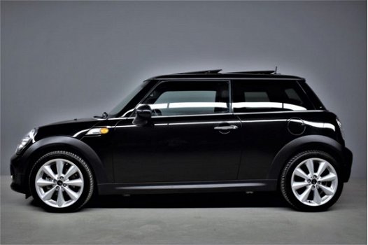 Mini Mini Cooper - 1.6i 16V 122pk Chili Pano/Xenon/Lmw/H.leer/Clima/81dkm - 1