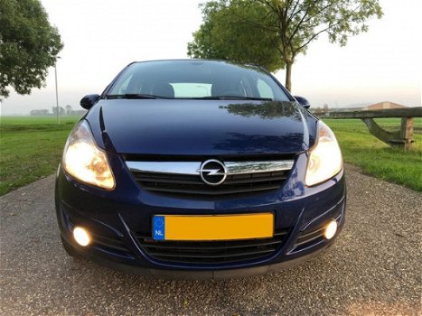 Opel Corsa - 1.2-16V 5DRS Airco Nw ketting Mooie auto - 1