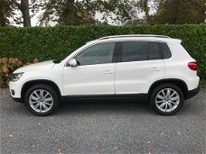 Volkswagen Tiguan - 1.4 TSI Sport&Style Luxe uitvoering Rijklaar