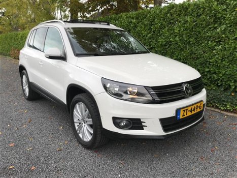 Volkswagen Tiguan - 1.4 TSI Sport&Style Luxe uitvoering Rijklaar - 1