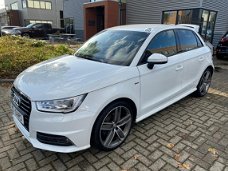 Audi A1 - 1.4 TFSI 3X S-LINE KEYLESS/BOSE/NAVI/LED BOMVOL 2017