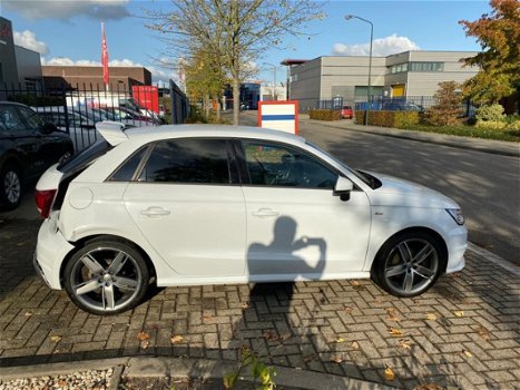 Audi A1 - 1.4 TFSI 3X S-LINE KEYLESS/BOSE/NAVI/LED BOMVOL 2017 - 1