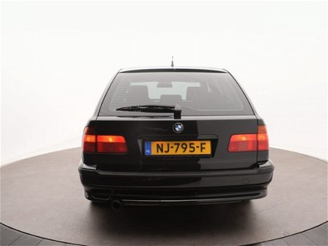 BMW 5-serie Touring - 540i Ex. Youngtimer | 8cilinder | Cosmos zwart | Dakje | Uniek - 1