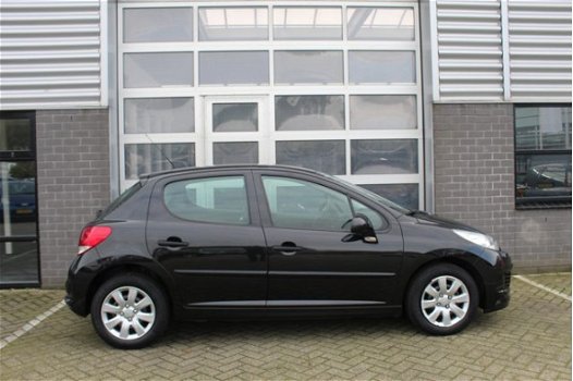 Peugeot 207 - 1.4 Airco Cruise control 5 Deurs N.A.P - 1