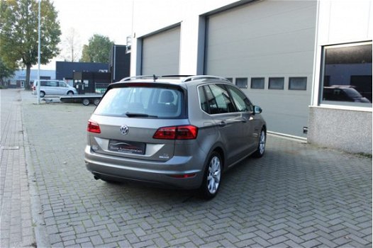 Volkswagen Golf Sportsvan - 1.6 TDI DSG panorama navi xenon media Highline - 1