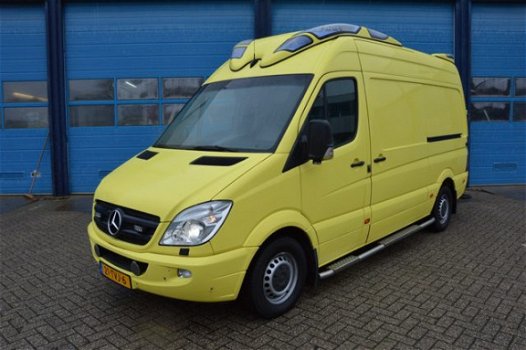 Mercedes-Benz Sprinter - Sprinter 319CDI Ambulance RTW KTW - 1