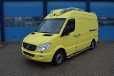 Mercedes-Benz Sprinter - Sprinter 319 CDI Ambulance RTW KTW