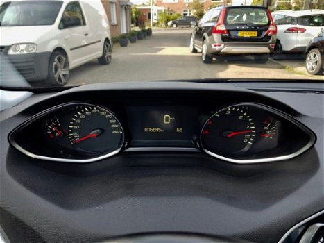 Peugeot 308 - 1.6 120PK BLUEHDi EXECUTIVE PANODAK NAVI LED 6VERSN LMV PDC SL.76d.KM - 1