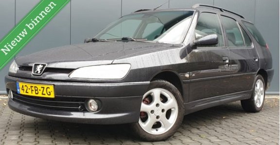 Peugeot 306 Break - 1.8 Park.Sensoren/Velg/APK/DealerAuto/NAP - 1