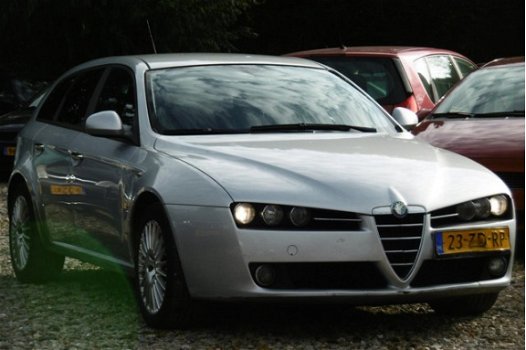 Alfa Romeo 159 Sportwagon - 1.9 JTS Strada BJ2008 LEER/NAV/APK - 1