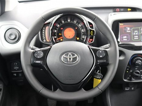 Toyota Aygo - 1.0 Vvt-I X-Play Limited 5-Drs - 1