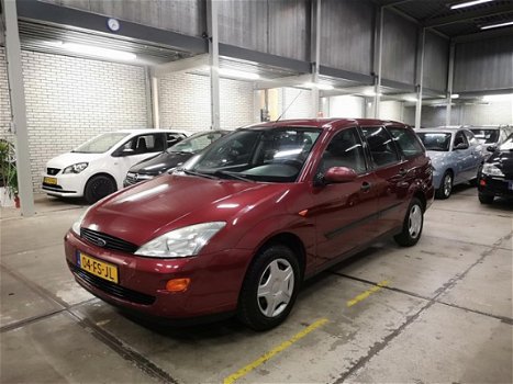 Ford Focus Wagon - 1.4-16V NAP|VOLLEAPK|AIRCO|BOEKJES|TOPSTAAT - 1