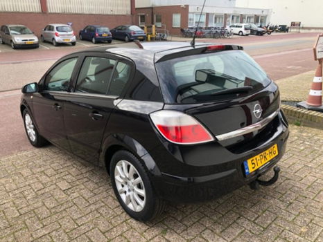 Opel Astra - 1.8 Elegance - 1