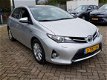 Toyota Auris - 1.8 Hybrid Lease+ Panoramadak stoelverwarming aut. inparkeren cruise control - 1 - Thumbnail