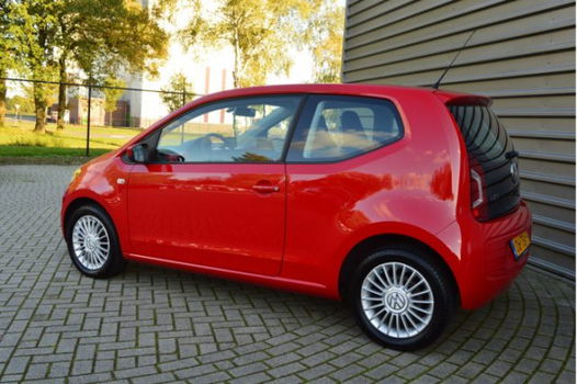 Volkswagen Up! - 1.0 60PK HIGH-UP/AIRCO/LMV/AUDIO - 1