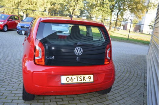 Volkswagen Up! - 1.0 60PK HIGH-UP/AIRCO/LMV/AUDIO - 1