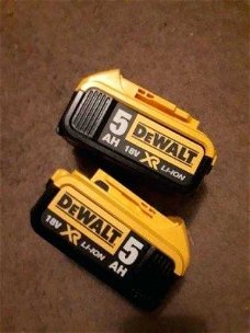 Dewalt 18v 5ah accu's   2 stuks Nieuw