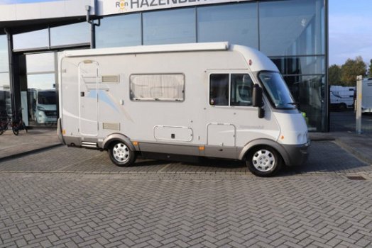 59 Integrale Hymer B 584 AUTOMAAT 2.8 JTD /127 pk - 2