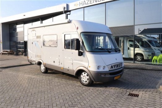 59 Integrale Hymer B 584 AUTOMAAT 2.8 JTD /127 pk - 3