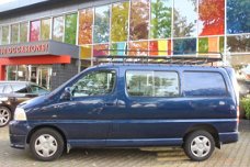 Toyota HiAce - 2.5 D-4D KWB Comfort DC Emotion DOUBLE CAB / 5-PERS. / RADIO-CD / IMPERIAL / *APK 07-