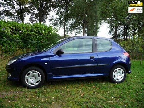 Peugeot 206 - 1.4 XR Challenge 2003 - 1